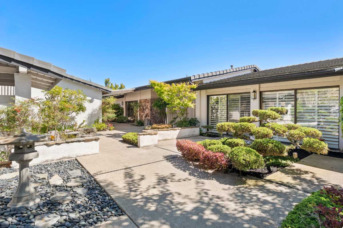 Brad Feldman Group Top Dana Point Realtor 32687 Caspian Sea Dr web 17