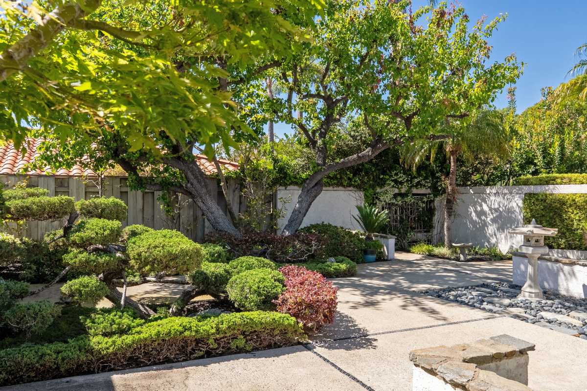 Brad Feldman Group Top Dana Point Realtor 32687 Caspian Sea Dr web 19