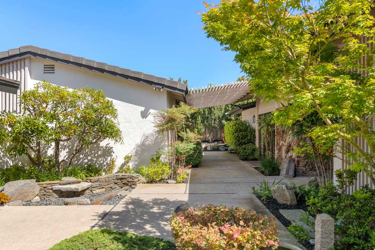 Brad Feldman Group Top Dana Point Realtor 32687 Caspian Sea Dr web 20