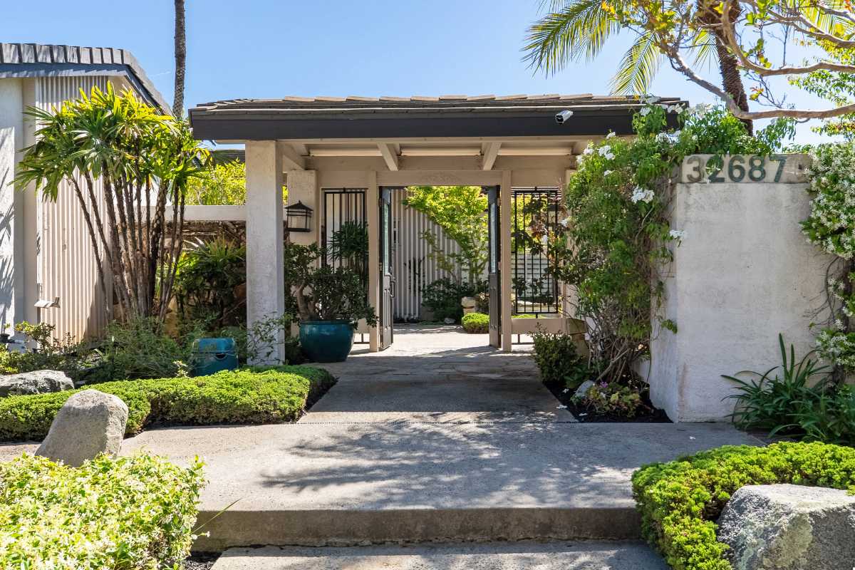 Brad Feldman Group Top Dana Point Realtor 32687 Caspian Sea Dr web 21