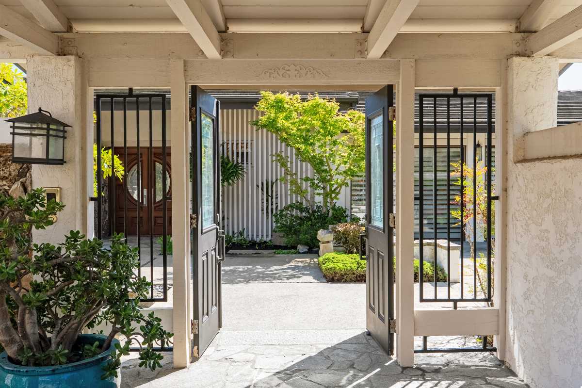 Brad Feldman Group Top Dana Point Realtor 32687 Caspian Sea Dr web 22