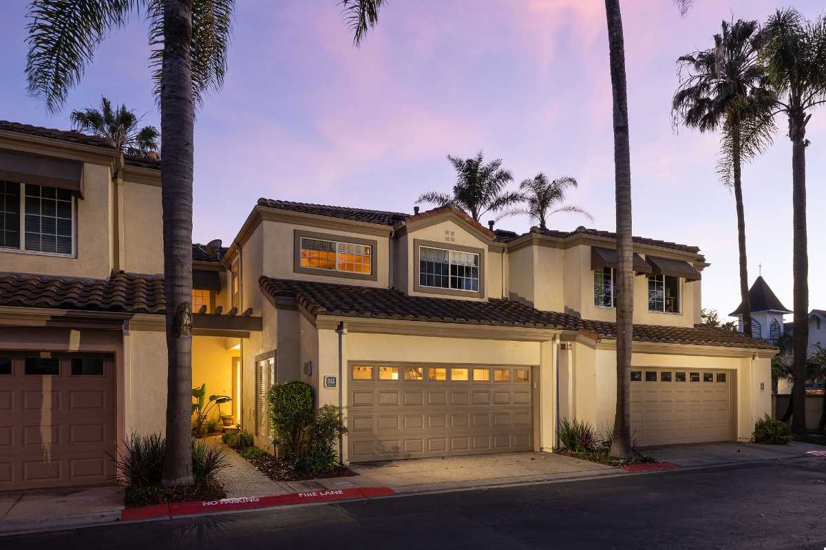 Brad Feldman Group Top Huntington Beach Realtor 513 Pierside Circle web 01