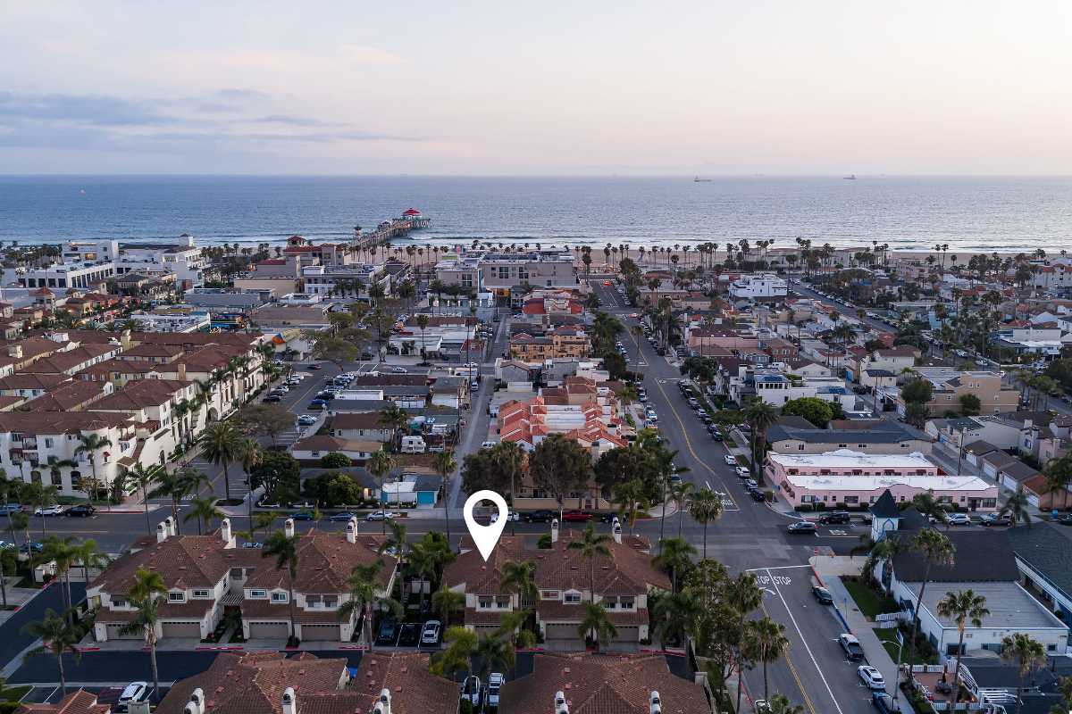 Brad Feldman Group Top Huntington Beach Realtor 513 Pierside Circle web 02